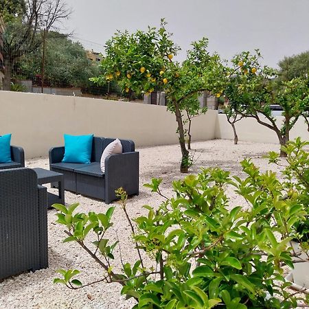 Mivida "Le Stanze Di Ada" Bed and Breakfast San Teodoro  Εξωτερικό φωτογραφία