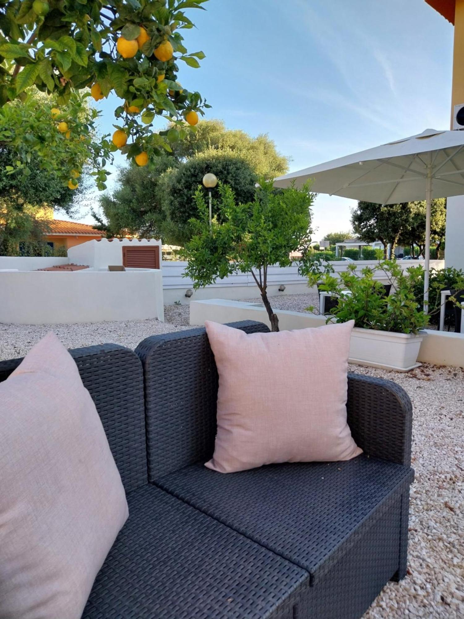 Mivida "Le Stanze Di Ada" Bed and Breakfast San Teodoro  Εξωτερικό φωτογραφία