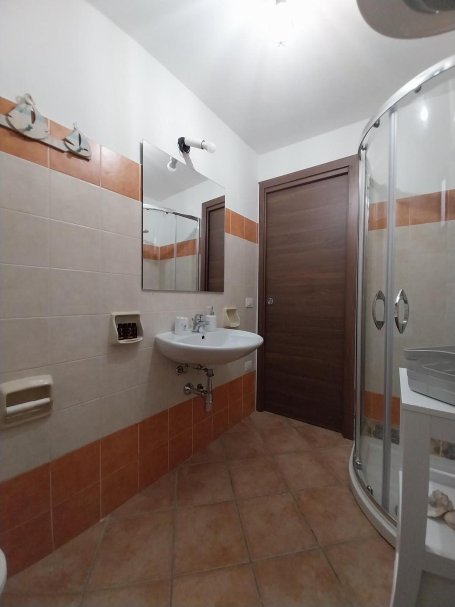 Mivida "Le Stanze Di Ada" Bed and Breakfast San Teodoro  Εξωτερικό φωτογραφία